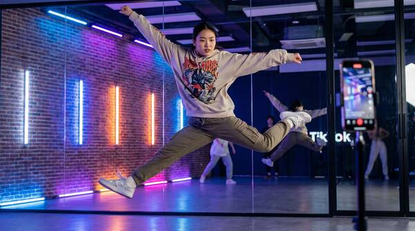 大象传媒舞蹈视频